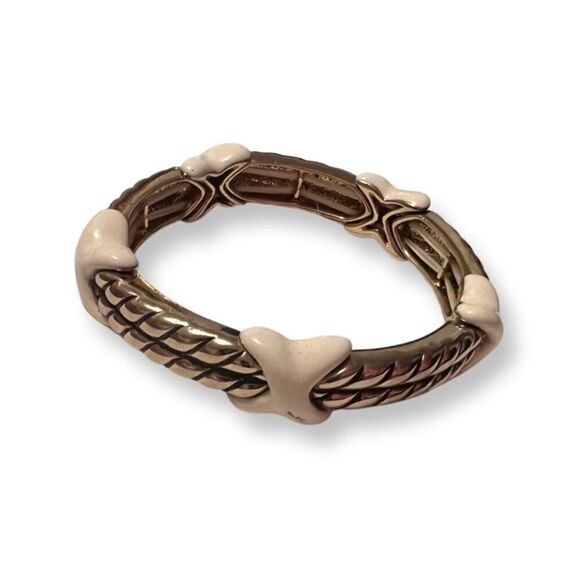🤯5/$20🤯 Vintage Gold Stretchy Bracelet With White Enamel X’s - Picture 1 of 2